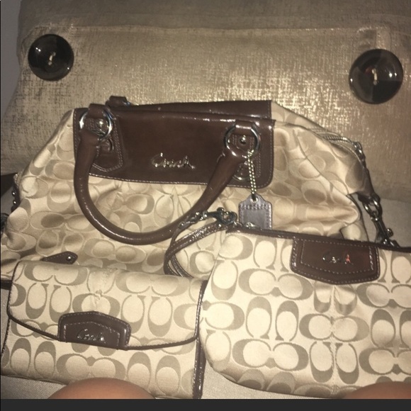 Coach Handbags - Beautiful Coach Set